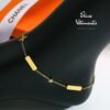 Chaîne de Cheville Raffinée - Finition Dorée et Cristal